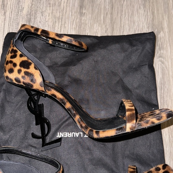 Opyum Yves Saint Laurent Heels/Sandals in Leopard - Picture 2 of 6